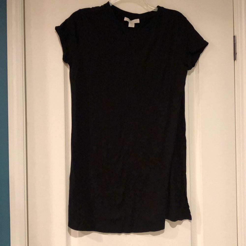 Forever 21 tee shirt with side slits